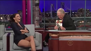 Gorgeous Actress Eva Longoria Has An Oops Moment Which She Quickly Corrects After She Becomes Aware thumbnail