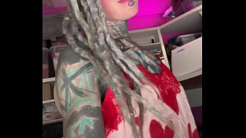 Comment what comes into your mind the second you see this video … ️