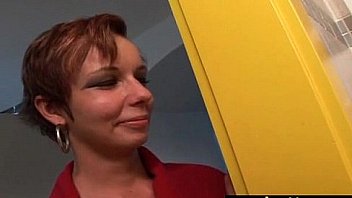 Horny guy bangs white girl from the hood 1