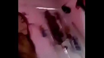 Gata da bundinha redondinha proporcionando prazer enquanto rolava futebol no rá 4