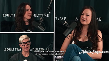 Chilling with a pretty pornstar and talking about thier favs Chilling with a pretty pornstar and talking about thier favs