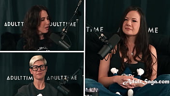 Chilling with a pretty pornstar and talking about thier favs