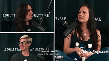 Chilling with a pretty pornstar and talking about thier favs