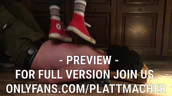 Hard Headtrampling In Converse On The Slave thumbnail