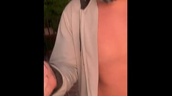 Será que a pica do vovô não sobe mais completo