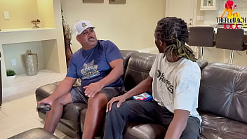 Veronica cruz the squirting pie girl gets bbc threesome