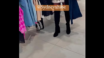 Et si tu t’abonner à mon univers de hotwife viens t’amuser avec moi sans