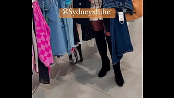 Et si tu t’abonner à mon univers de hotwife viens t’amuser avec moi sans