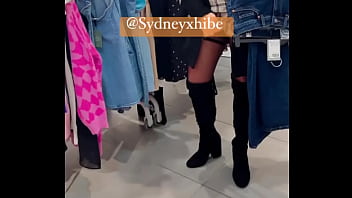 Et si tu t’abonner à mon univers de hotwife viens t’amuser avec moi sans