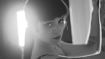 ️new film coming soon️"the fashion paradox" eléa and holymachiavelli first lesbian scene crisang