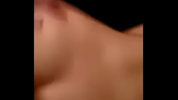 Blonde en public aspire à ma bite pov