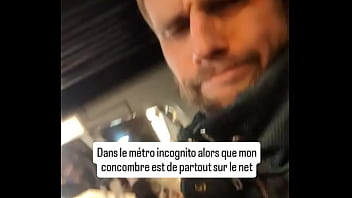 Moi dans le métro alors que tout internet as vu mon concombre dorée et toi tu fais attentions aux personnes dans le