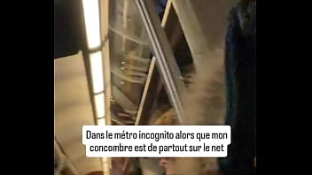 Moi Dans Le Métro Alors Que Tout Internet As Vu Mon Concombre Dorée Et Toi Tu Fais Attentions Aux Personnes Dans Le thumbnail