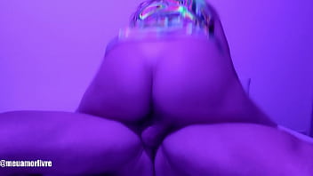 Minha esposa larissa dando bem gostoso para meu amigo sarado