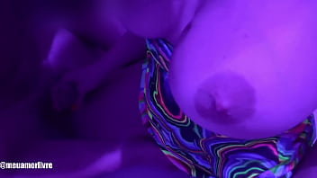 Minha esposa larissa dando bem gostoso para meu amigo sarado