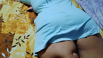 Sexy bengali housewife showing her hottest pussy