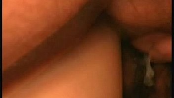 Mojada por mi leche