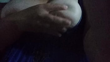 Cómeme las tetas que me encanta