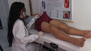 Paciente não consegue controlar a ereção diante da enfermeira