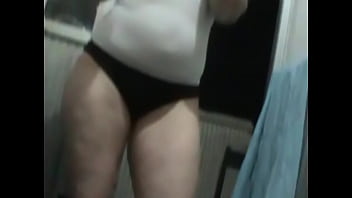 Hermosa colita moviendose