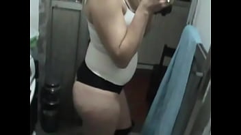 Hermosa colita moviendose