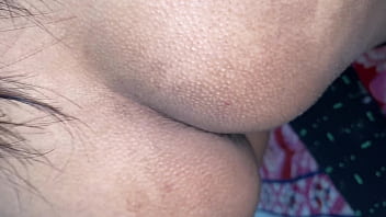 रिया ने बॉस की थकान दूर की पूरी रात होटल में बिताई और शानदार सेक्स किया।