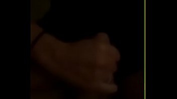 Girlfriend giving me handjob w lotion til i nut