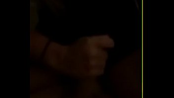 Girlfriend giving me handjob w lotion til i nut