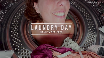 Big tits milf lady lyne stuck in the washing machine gets a creampie and pov facial cumshot