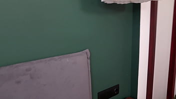 I let this bodybuilder fuck my nympho wife