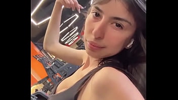 Ustedes se espantan sí una amiga tipo yo los invita a coger