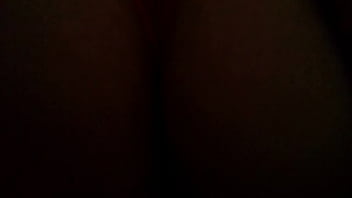 Massageando bunda deliciosa