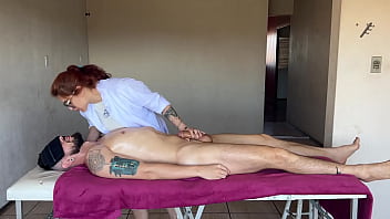 A massagem que ela não conseguiu terminar
