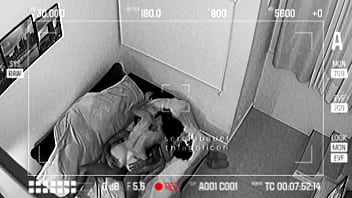 Camera de segurança real flagra amante fudendo muito e bebendo leitinho enquanto corno trabalha