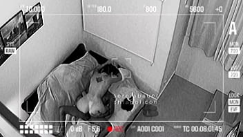 Camera de segurança real flagra amante fudendo muito e bebendo leitinho enquanto corno trabalha