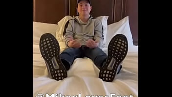 Foot tease video by twinkdomtx is up on the all orders over $99 get 20% off now until june 22nd so get it n