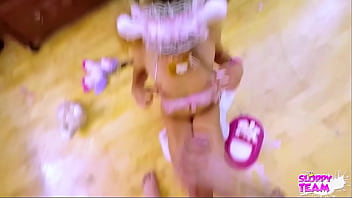 Cumshot cum play cum licking on her knees pretty face