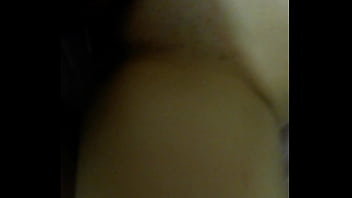 Enchendo a namorada de poha