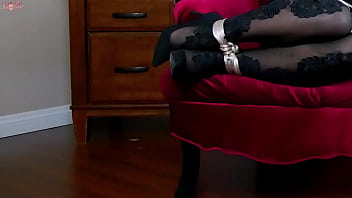 Red chair cleave gag