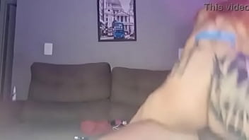 Ruiva enfiou o plug no cuzinho e quicou na pica até gozar Ruiva enfiou o plug no cuzinho e quicou na pica até gozar