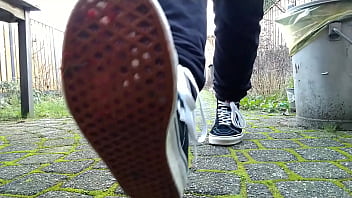 Vans squaches strawberries