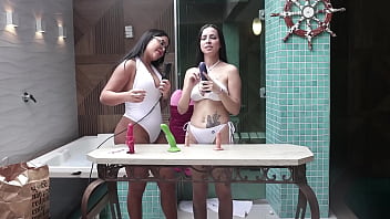 Brincadeiras prazer livre com teh angel baby fire monique magnani e naty varga parte 6