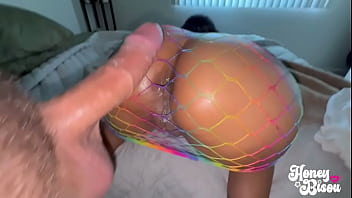 Honey bisou’s asshole blows a big dick a kiss