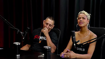 Começou com fotos sensuais ajudaram as pessoas nas enchentes ela gritou que ele iria namorar com ela natt paradise & raposão watch sheer red