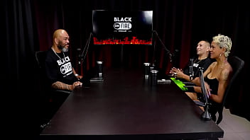 Começou com fotos sensuais ajudaram as pessoas nas enchentes ela gritou que ele iria namorar com ela natt paradise & raposão watch sheer red