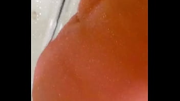 Juicy booty slut with perk tits