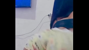 Novinha gostosa dançando funk