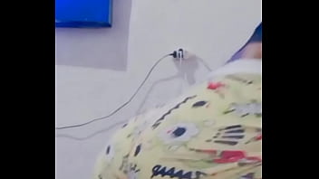 Novinha gostosa dançando funk