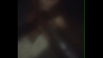 Grosse pute française angelina69s aime prendre grosse bite devant son petit cocu