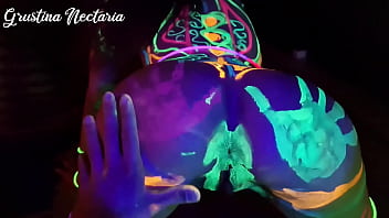 Fucked the wild slim girl in the uv light